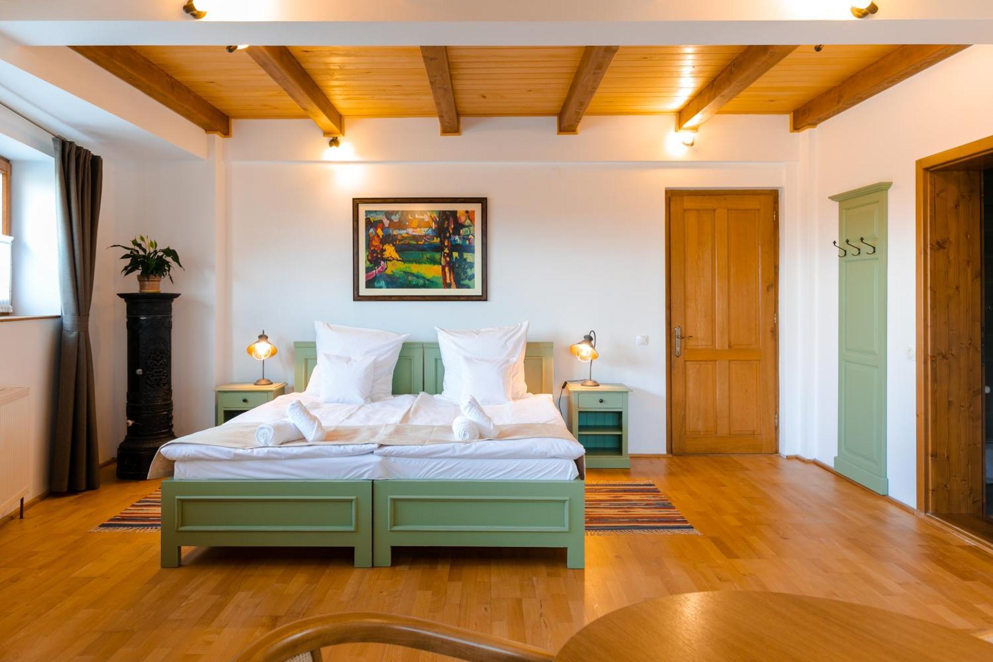Zumzet Bed & Breakfast เชลิมบาร์ ภายนอก รูปภาพ