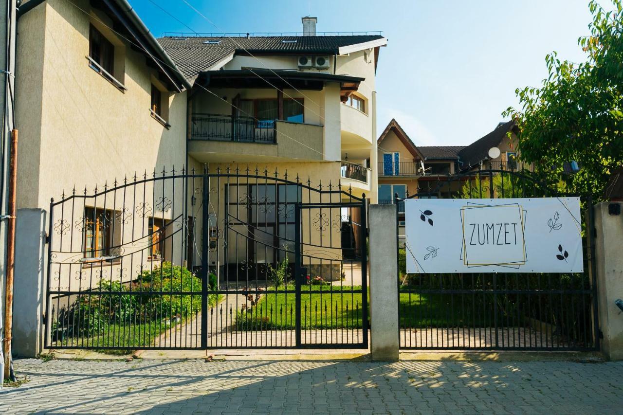 Zumzet Bed & Breakfast เชลิมบาร์ ภายนอก รูปภาพ